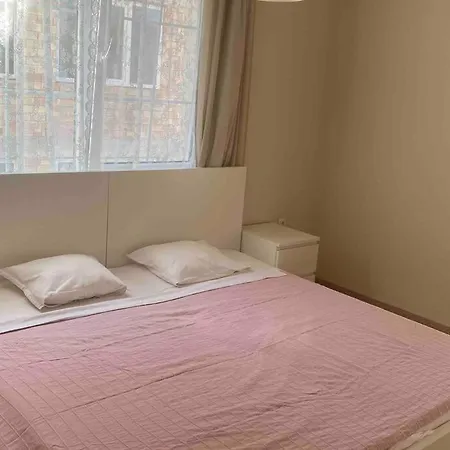 2-bedroom 300m To The Apartment Pomorie