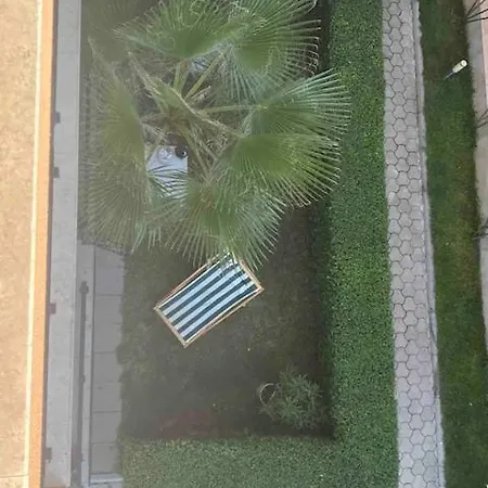 Apartamento 2-bedroom 300m To The