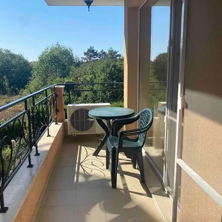 2-bedroom 300m To The * 포마리