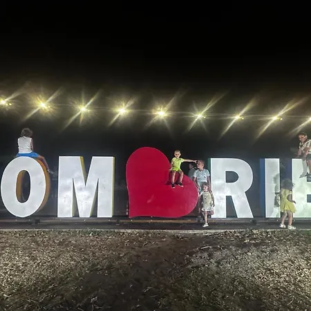 2-bedroom 300m To The * 포마리