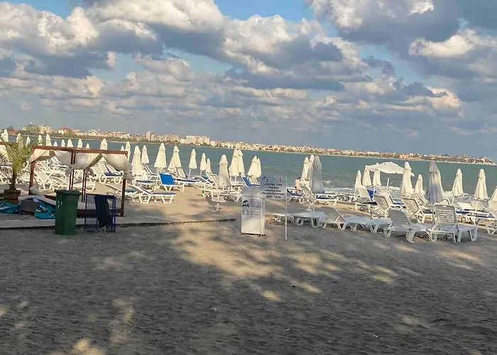 2-bedroom 300m To The * Pomorie