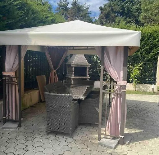 Apartment 2-bedroom 300m To The *